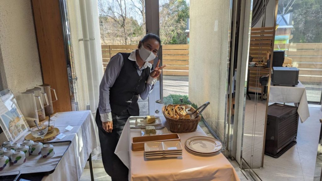 美食の隠れ家 Provence（プロヴァンス）　朝食　スタッフ